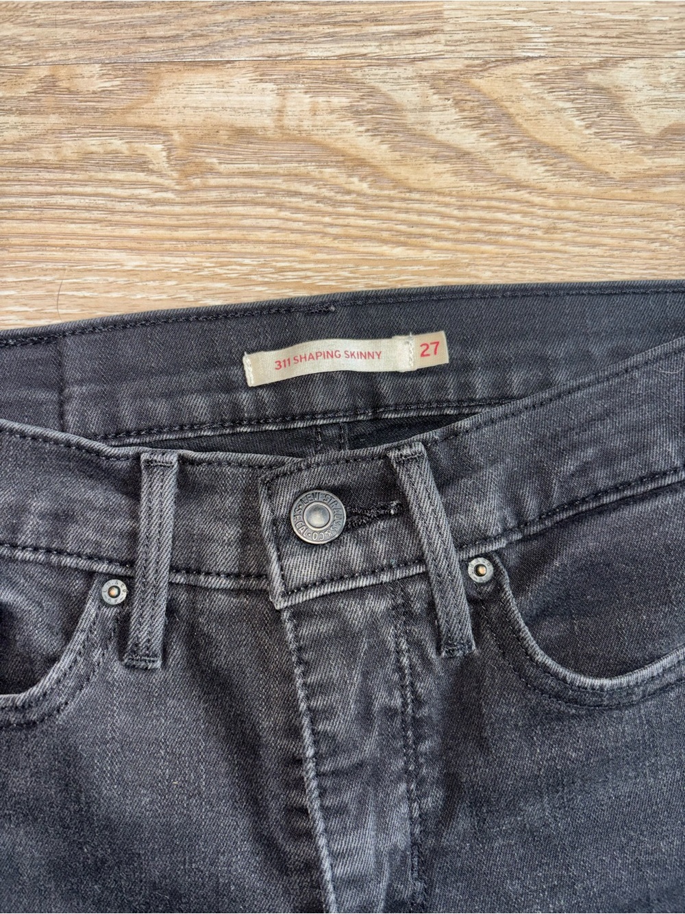 Jeans - Picture 4 of 4